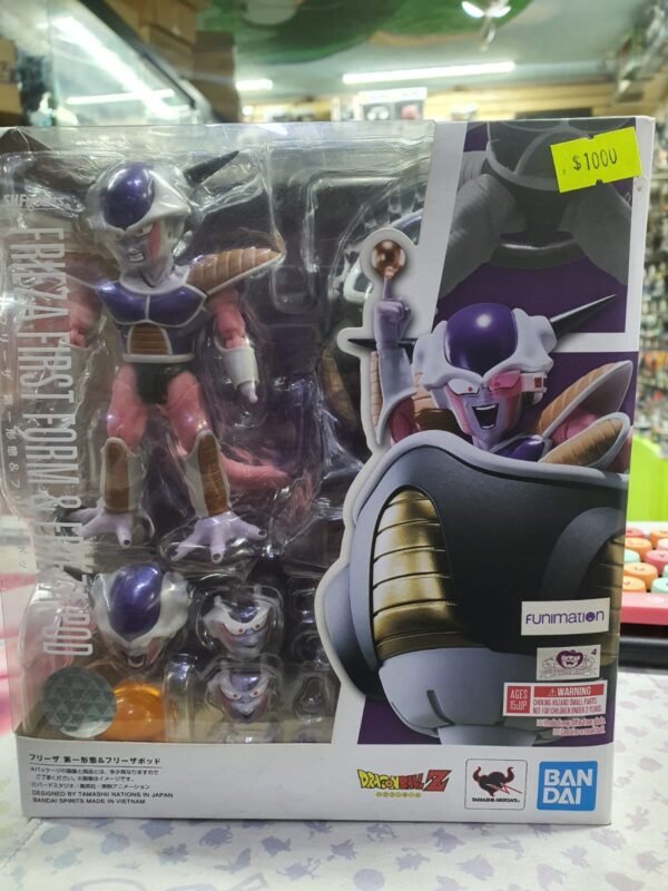 freezer con detalle de manos y cuerpo